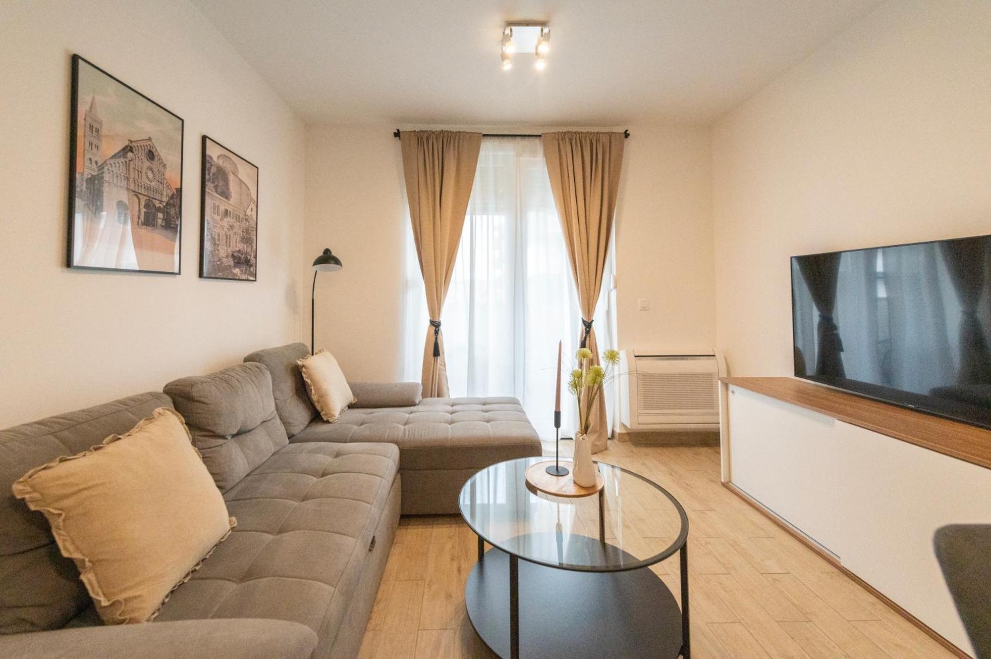 Apartment K&L,ซาดาร์ ภายนอก รูปภาพ